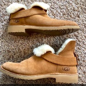 Size 10.5 UGG McKay boots.